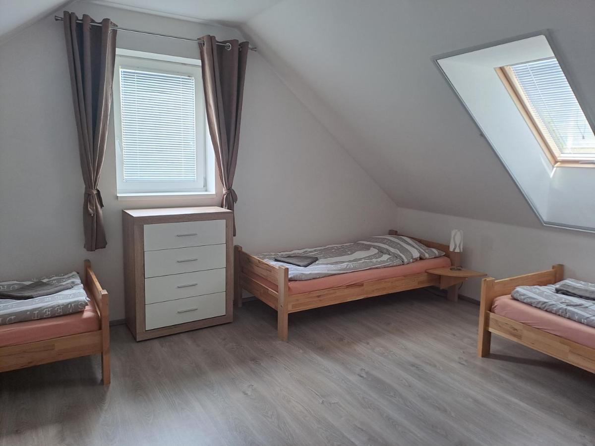 חלוהובץ Apartmany U Zamecku מראה חיצוני תמונה